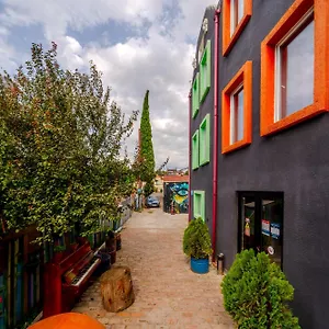 Tato & Coworking Space Hotel