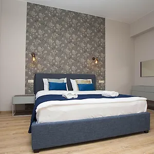 Wehost-apartment Next To The Dry Bridge. Апартаменты